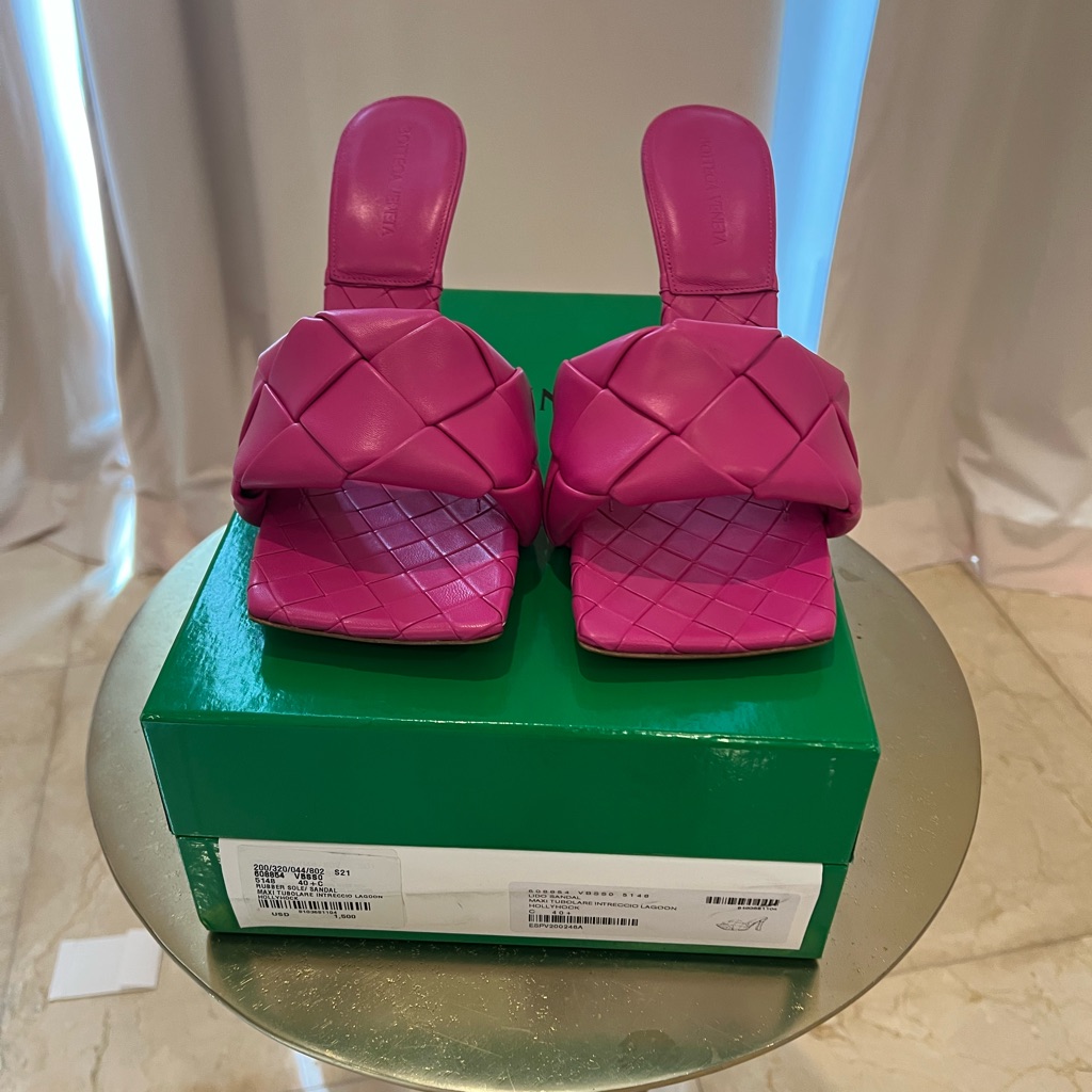 Bottega Veneta Fuchsia Woven Heels